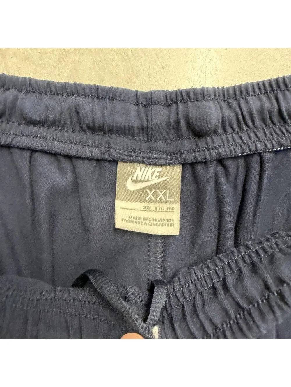 Y2K Men's Nike Grey Tag Navy Athletic Sweatshorts Sized XXL